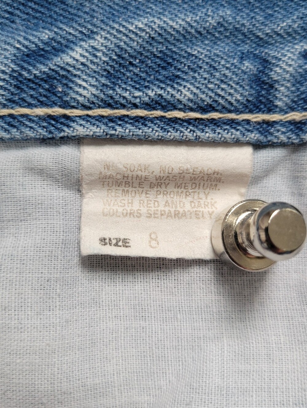 Vintage OshKosh B'gosh Pleated Lightwash Tapered Jeans Size S/M - Picture 9 of 10